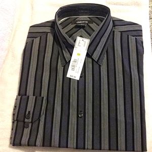 Casual dress shirt perfect for going out med size